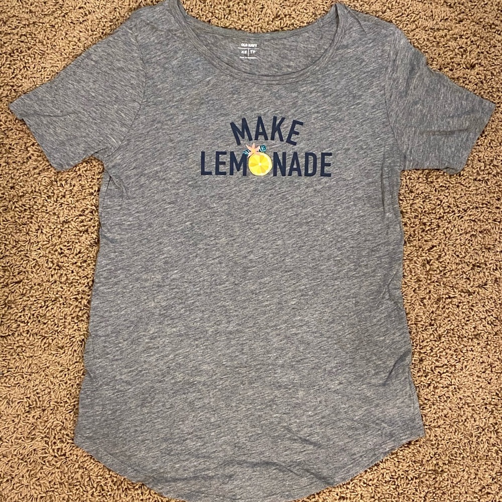 Soft Old Navy "Make Lemonade" Tee